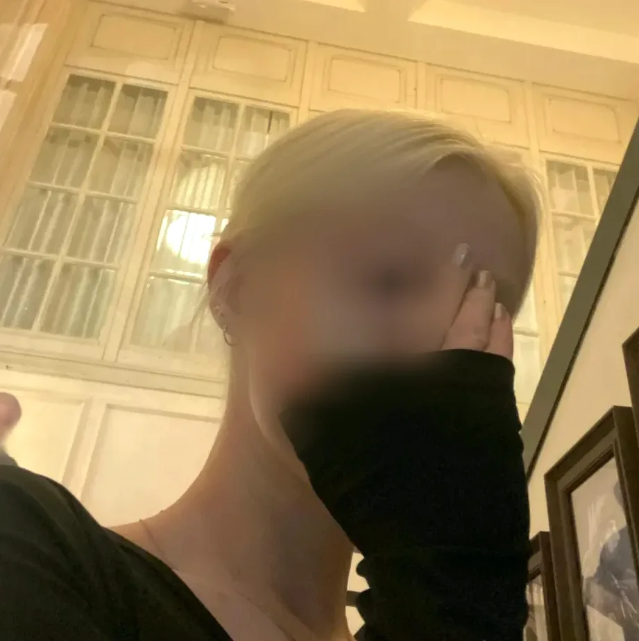 Rania, 24